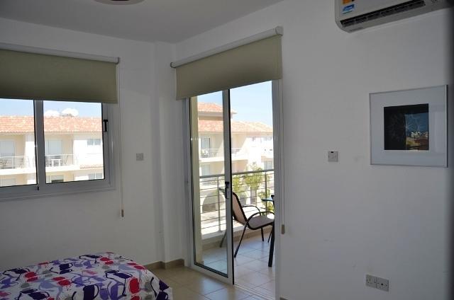 Poppy Apartment Протарас Екстериор снимка